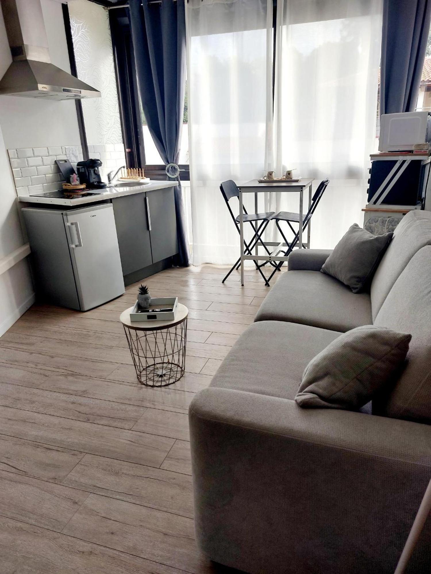 Studio A 2 Pas De La Plage Marseilles Buitenkant foto
